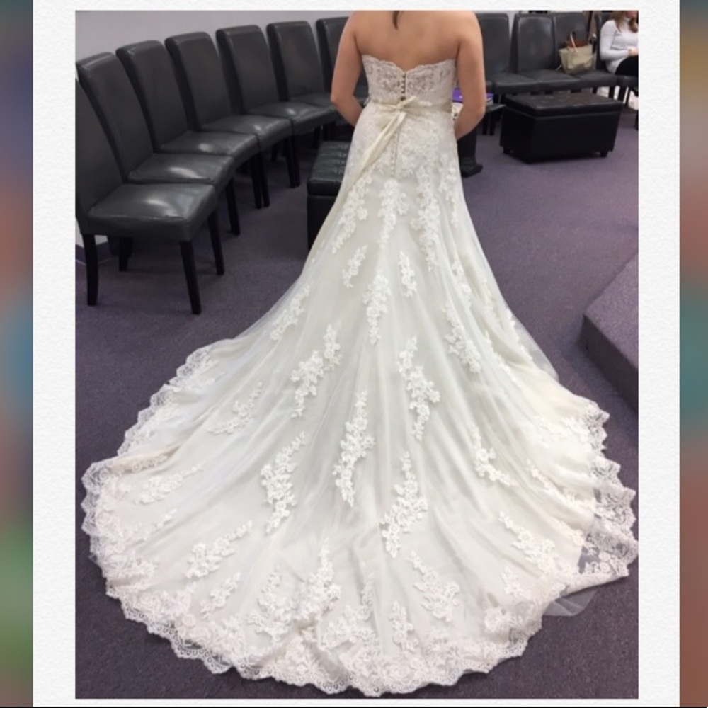 New Mori Lee Wedding Dress. Never worn/altered - Picture 4 of 8